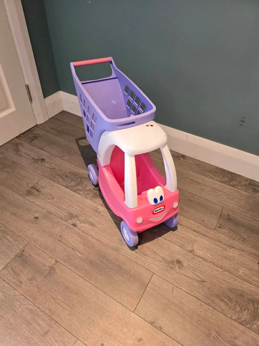 Little  tikes trolley - Image 1