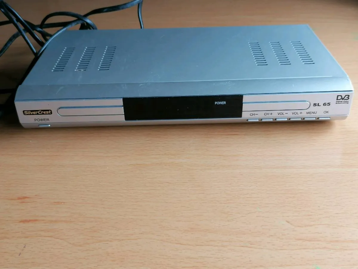 Digital Satellite Receiver - Image 4