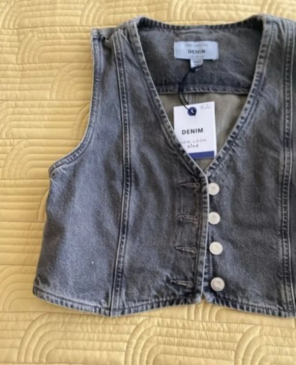 New Look Grey Crop Denim Waistcoat Size 10 UK - Image 2