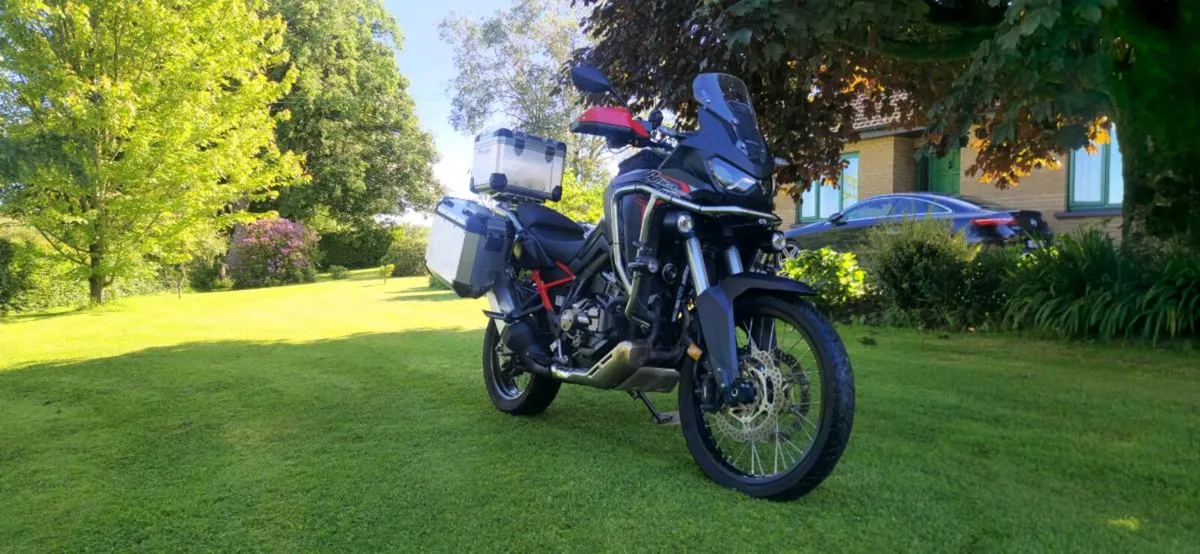 Africa twin 1100 dct low mileage - Image 3