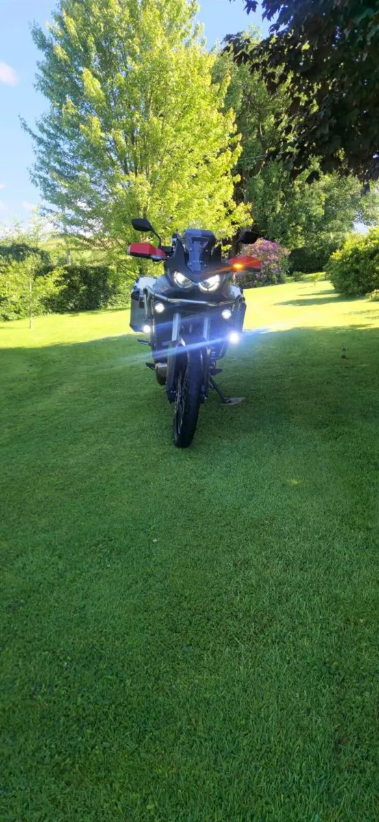 Africa twin 1100 dct low mileage - Image 2