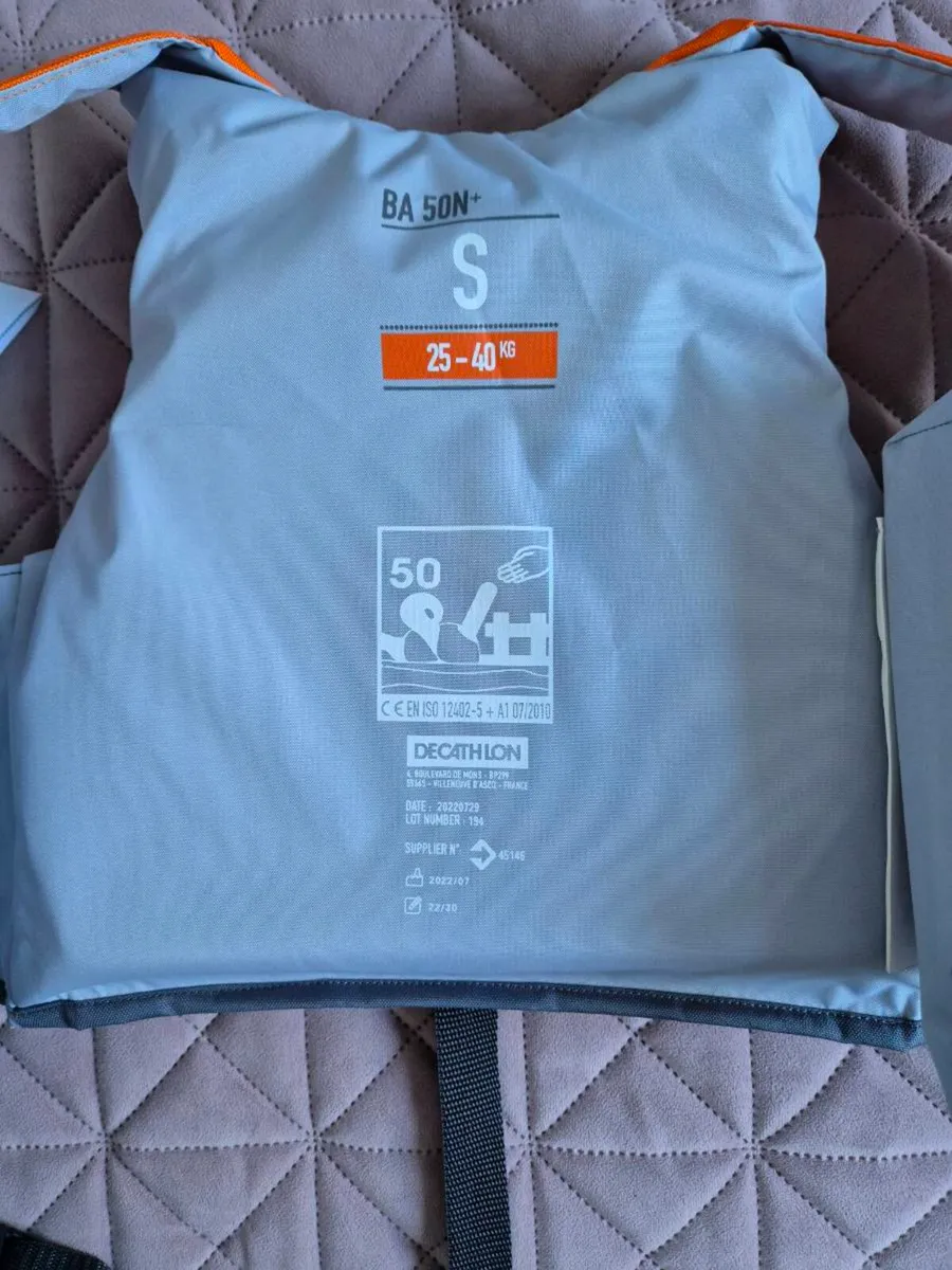 Brand 50N+ buoyancy aid blue/orange - Image 2