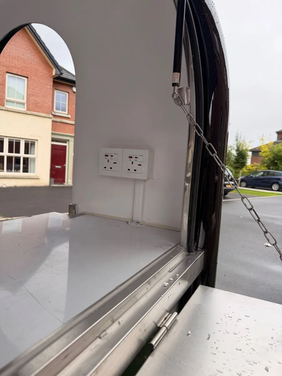 Catering trailer, food trailer, mobile catering - Image 1