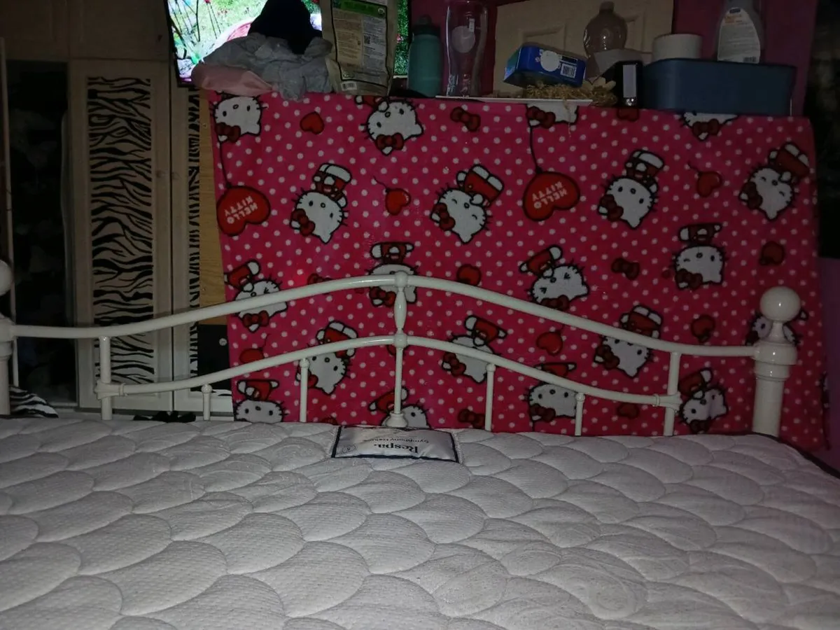 King size bedframe + optional mattress - Image 3