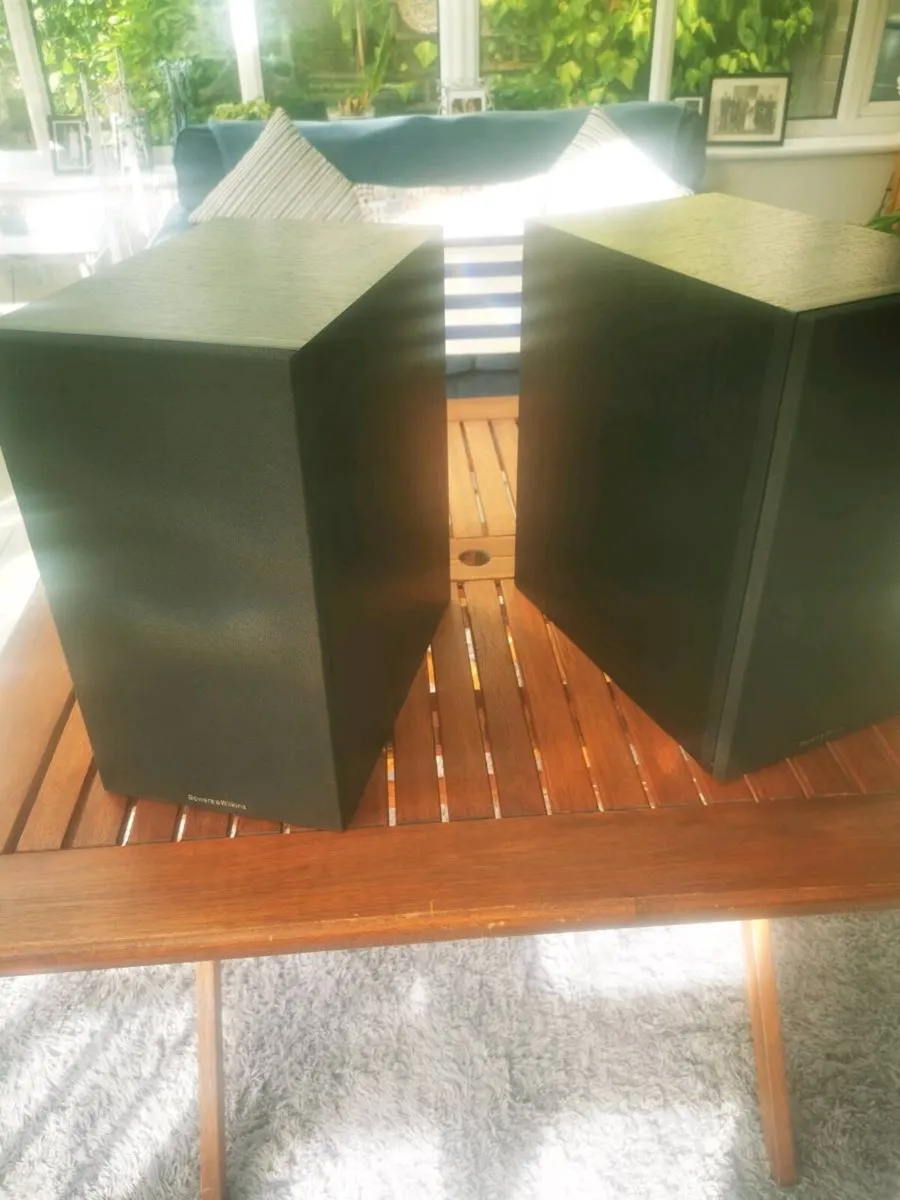 Bowers and Wilkins 685 S2 speakers - Image 1