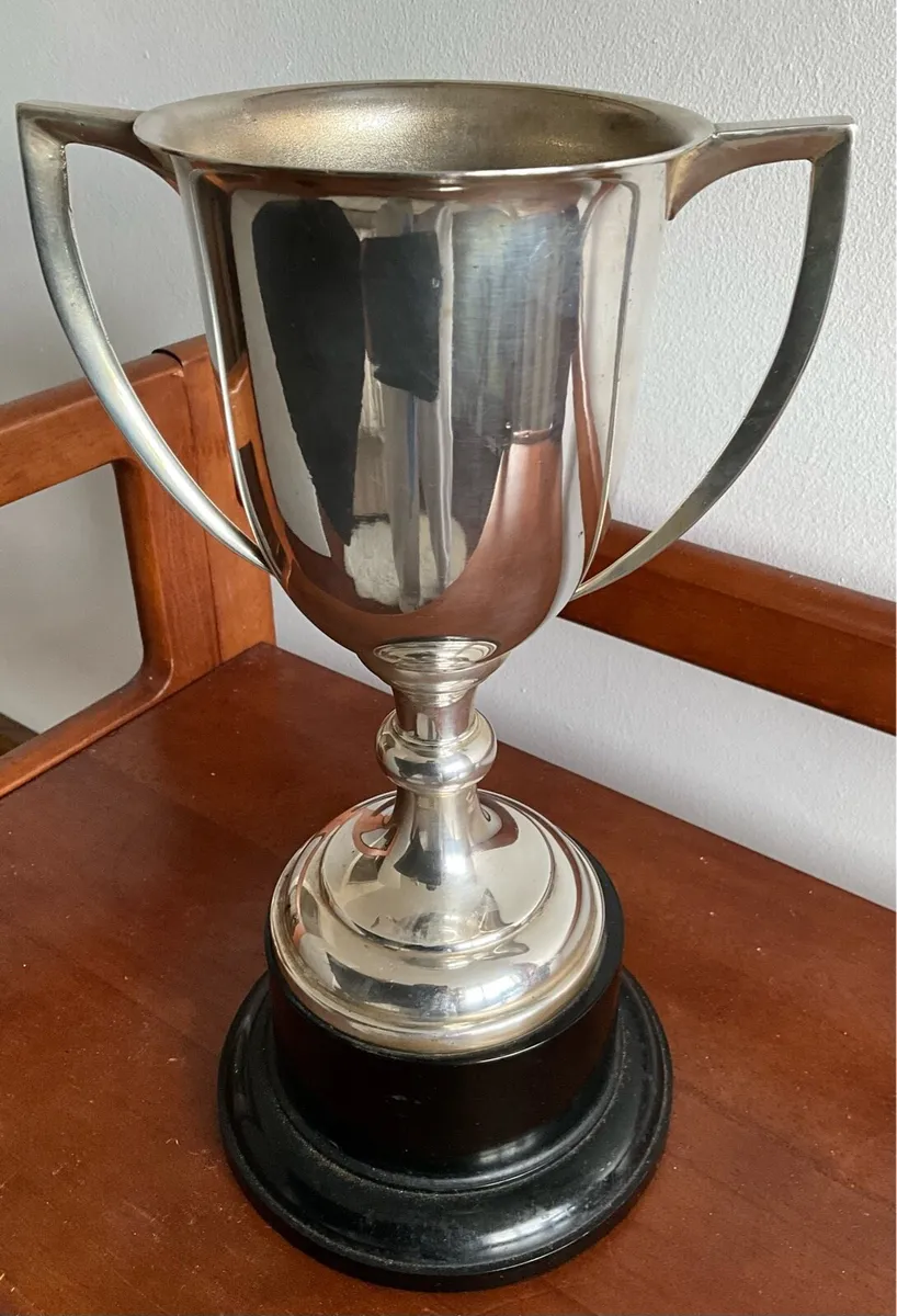 Silver -Plated Presentation Trophy 1961 - Image 3