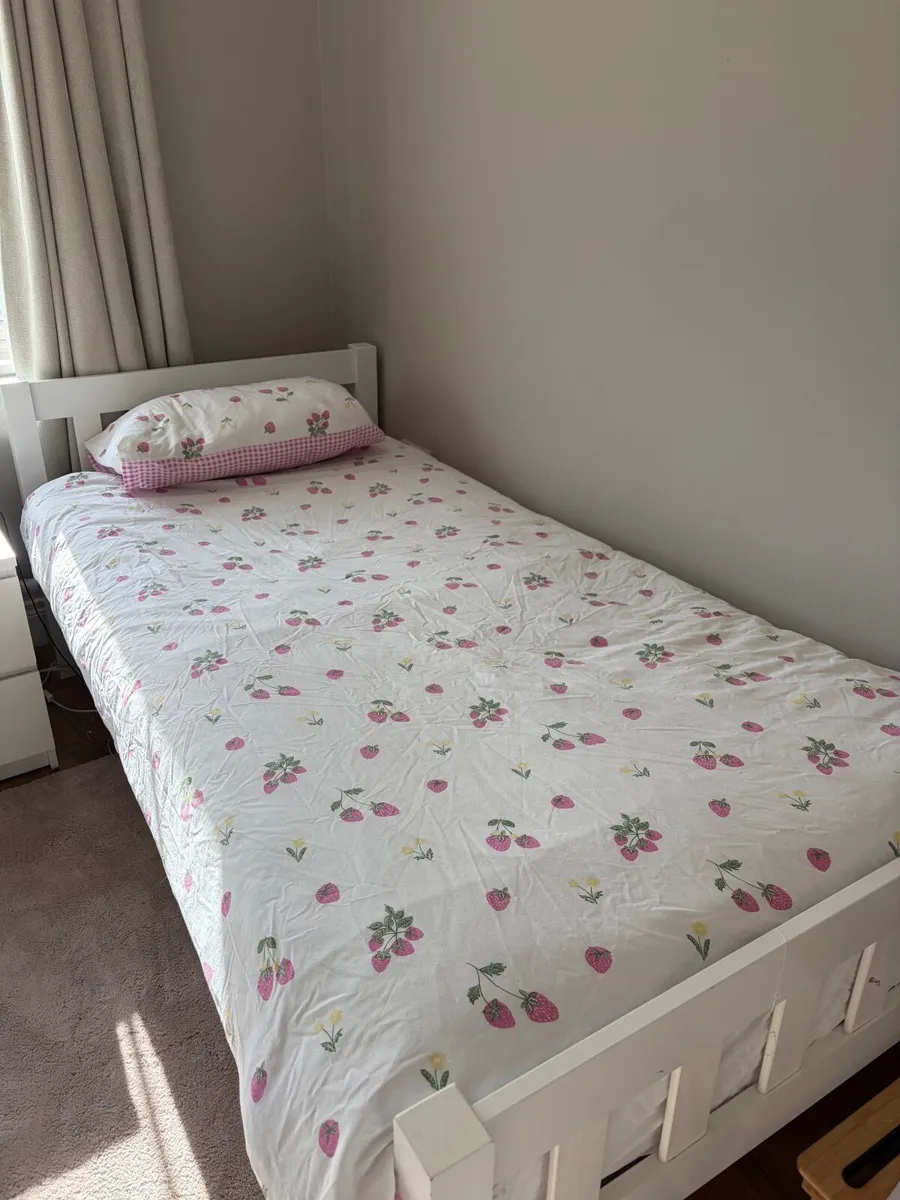 Single bed