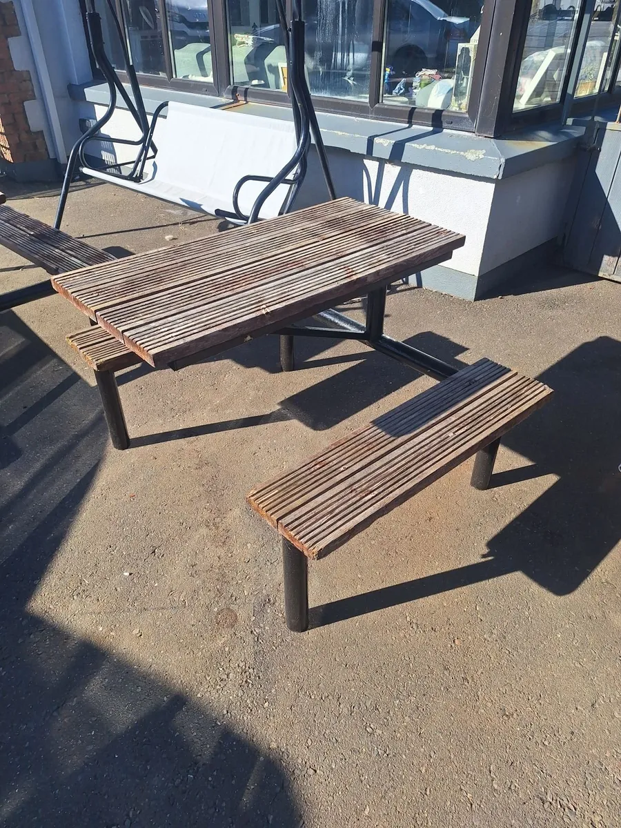 Picnic bench - Image 2