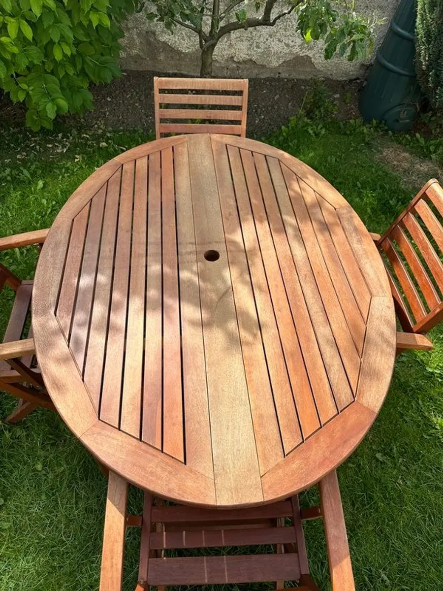 Garden table & chairs - Image 4