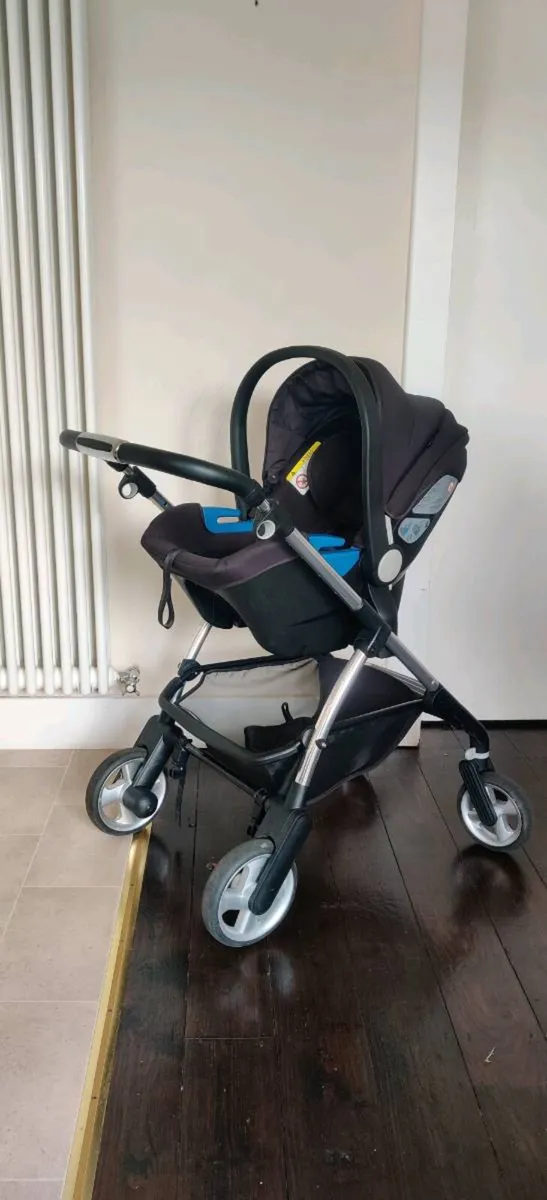 Silver Cross Buggy Set - Image 2