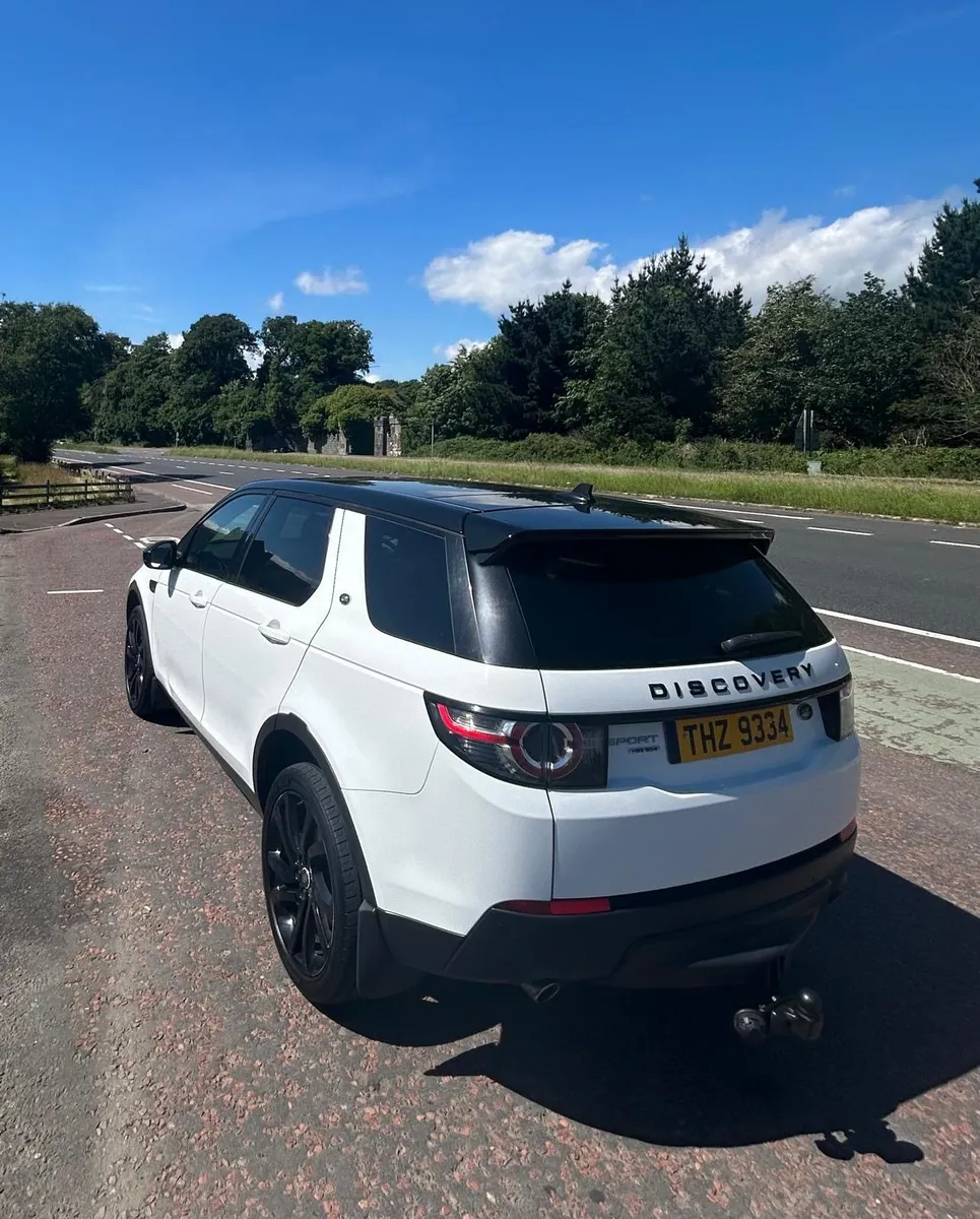 Land Rover discovery sport - Image 2