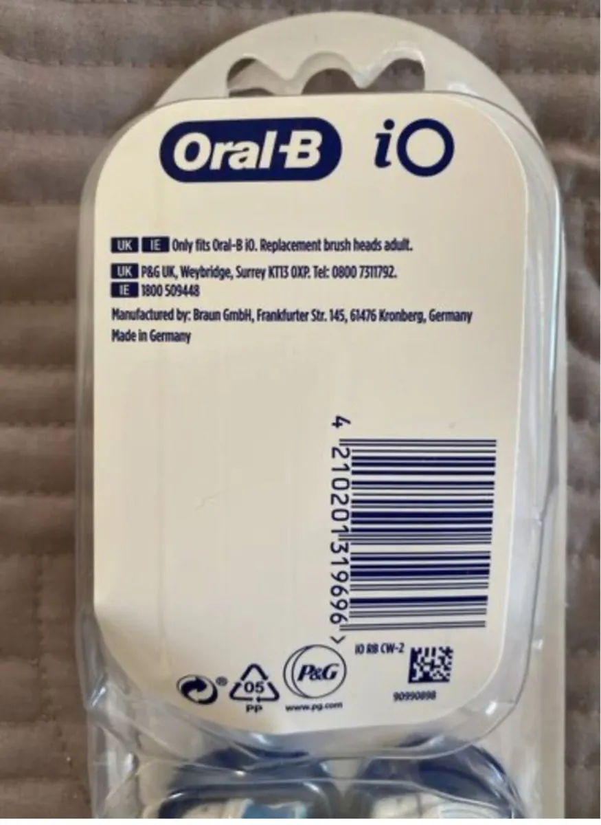 BNWT Oral-B iO Refills - electric toothbrush - Image 2
