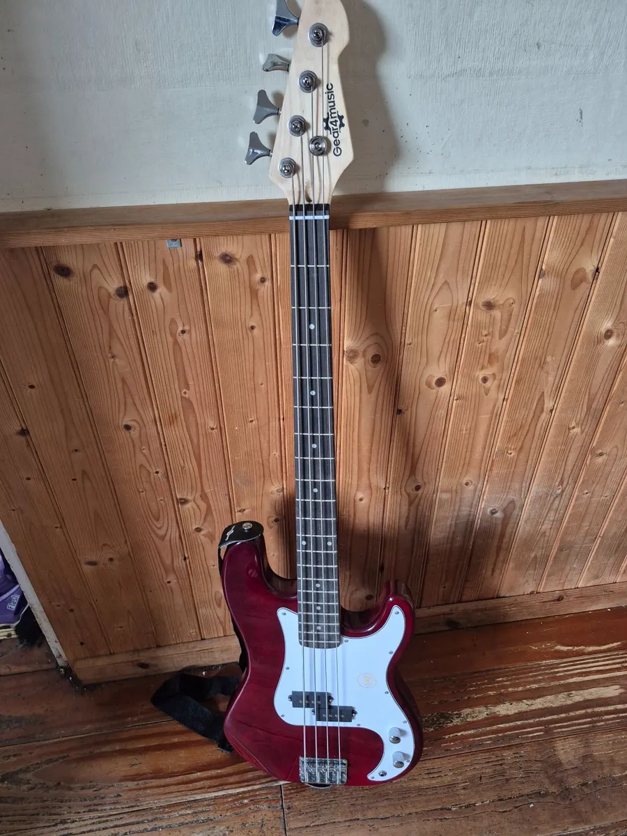 Bass Guitar and 100 watt amp - Image 1