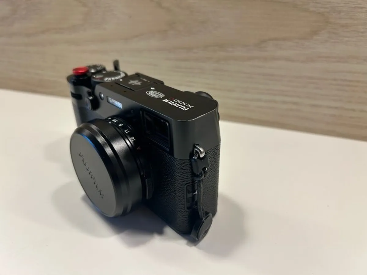 Fujifilm X100V1 - Image 2
