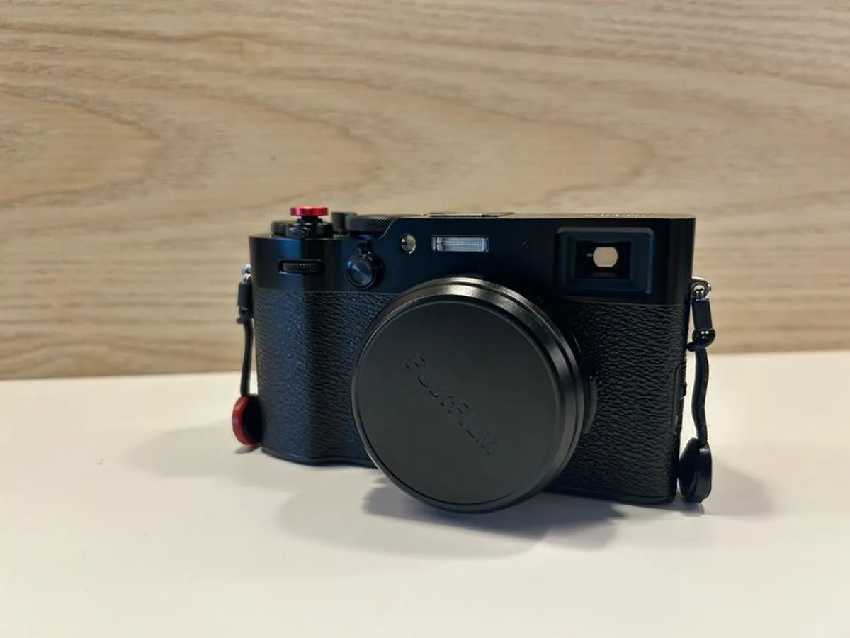 Fujifilm X100V1 - Image 1