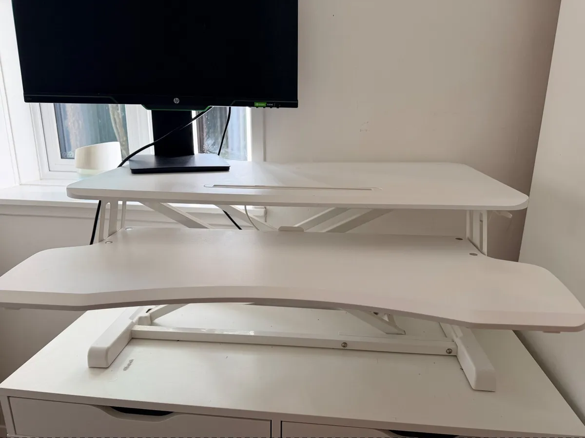 Sit-stand desktop workstation - Image 1