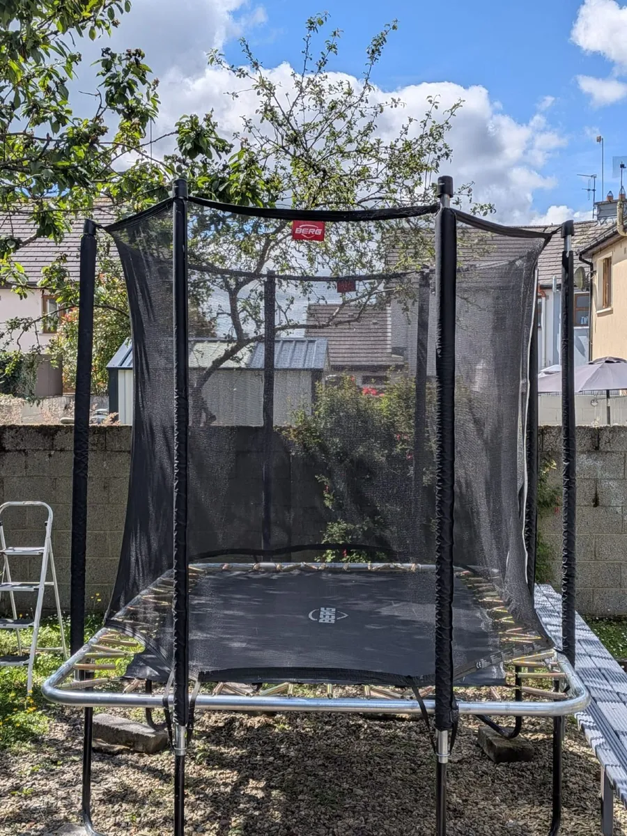 BERG ULTIM FAVORIT 11 ft rectangular trampoline - Image 2