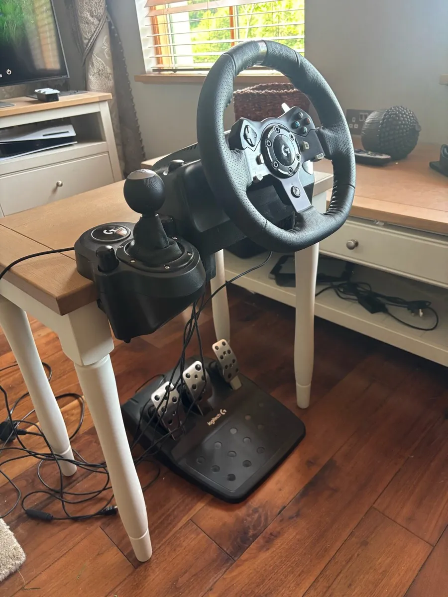 Xbox series S + Logitech G920 steering wheel - Image 3