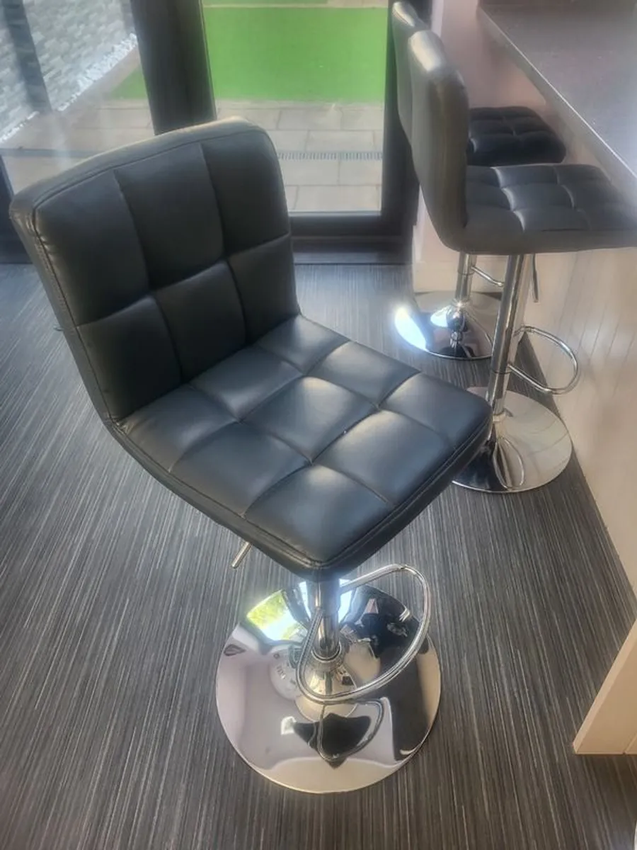 Bar stools - Image 2