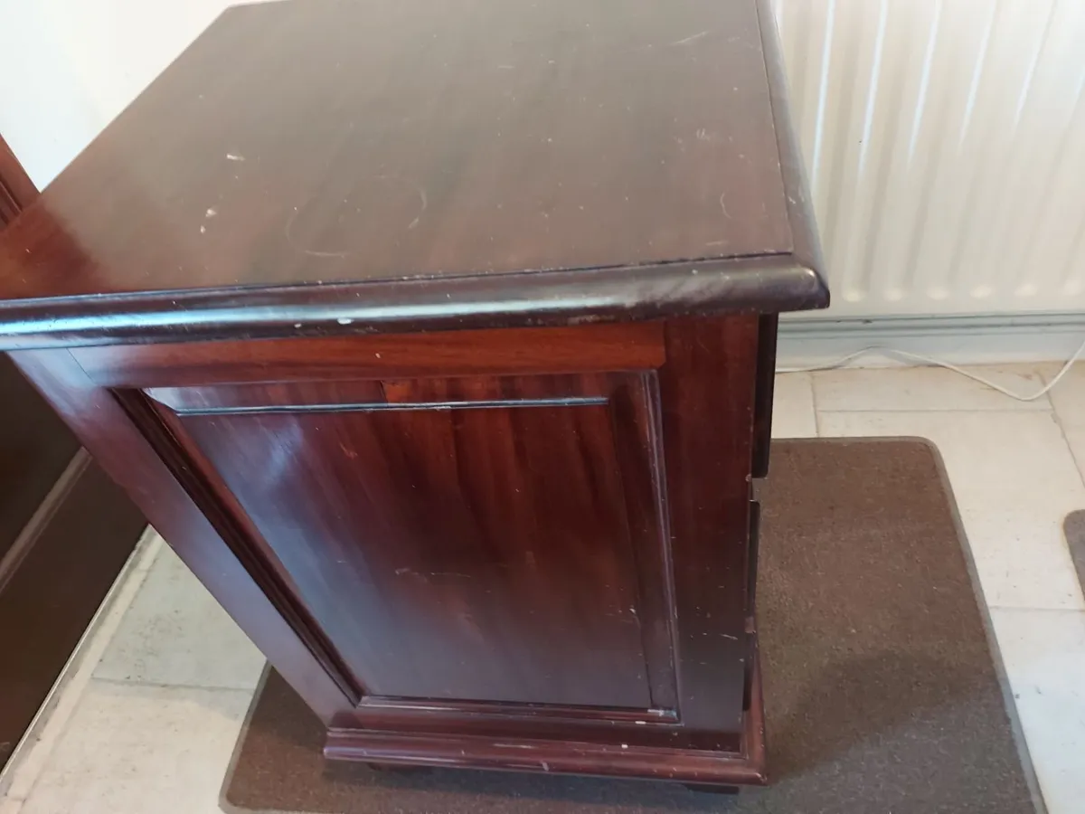 2 Matching Mahogany style Lockers with 3 Drawers - Image 4