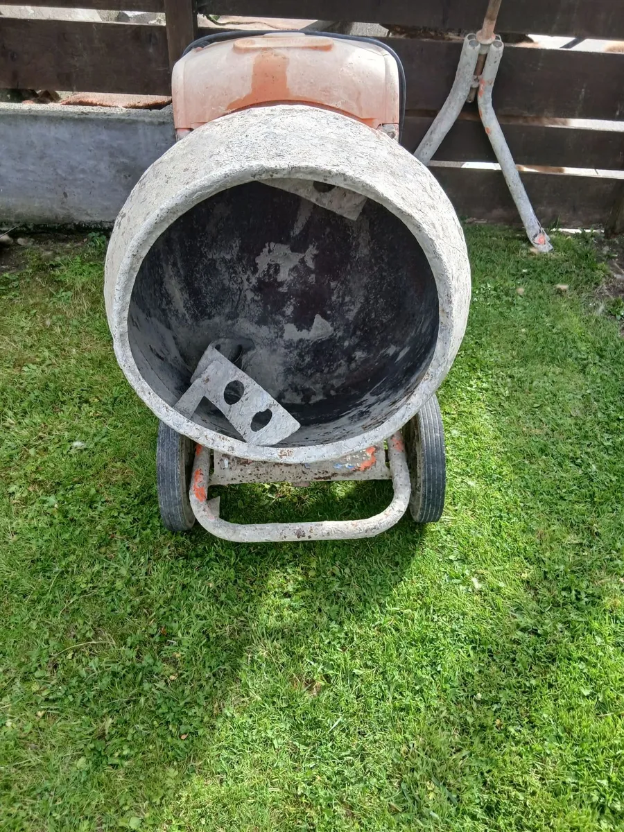 Cement Mixer - Image 4