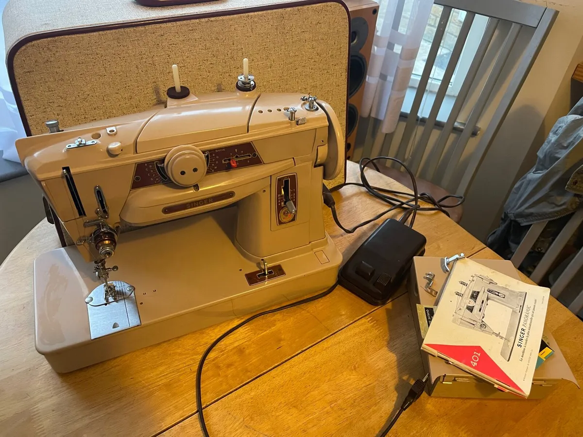 Singer Panoramic model 401 - Image 3