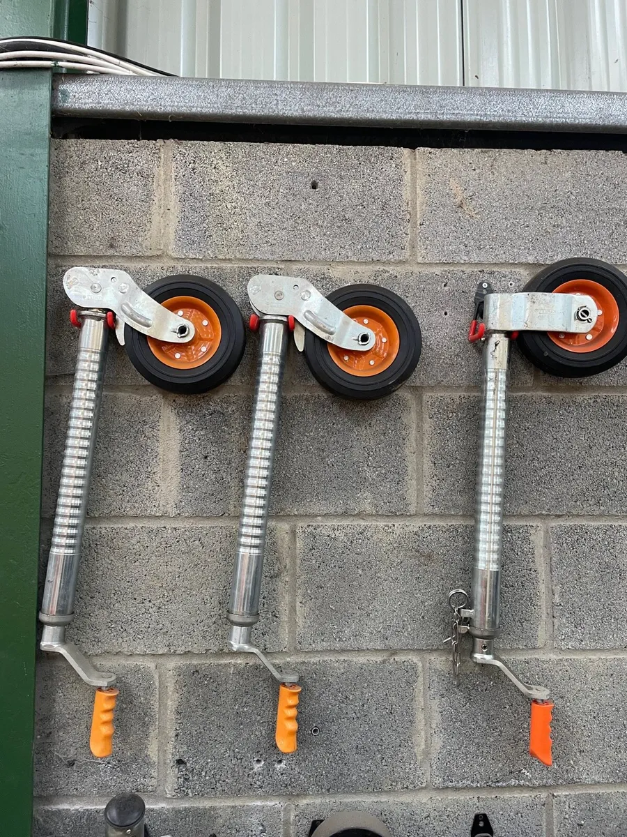 Trailer Parts - Image 1