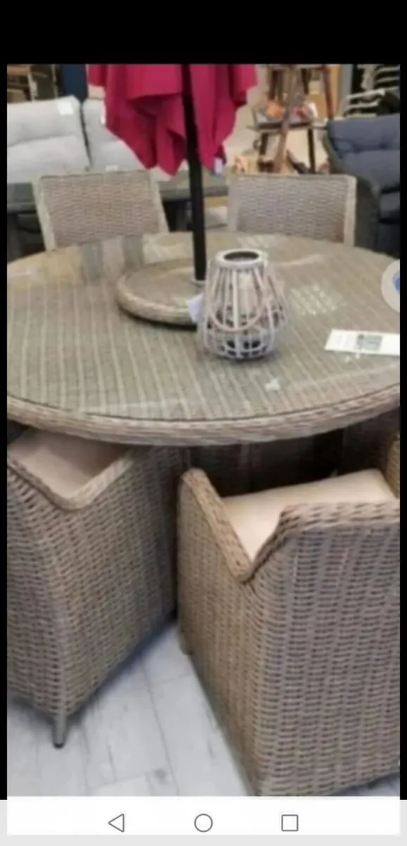 **CLEARANCE** Brand New 6 Seater Basket Rattan Set - Image 1