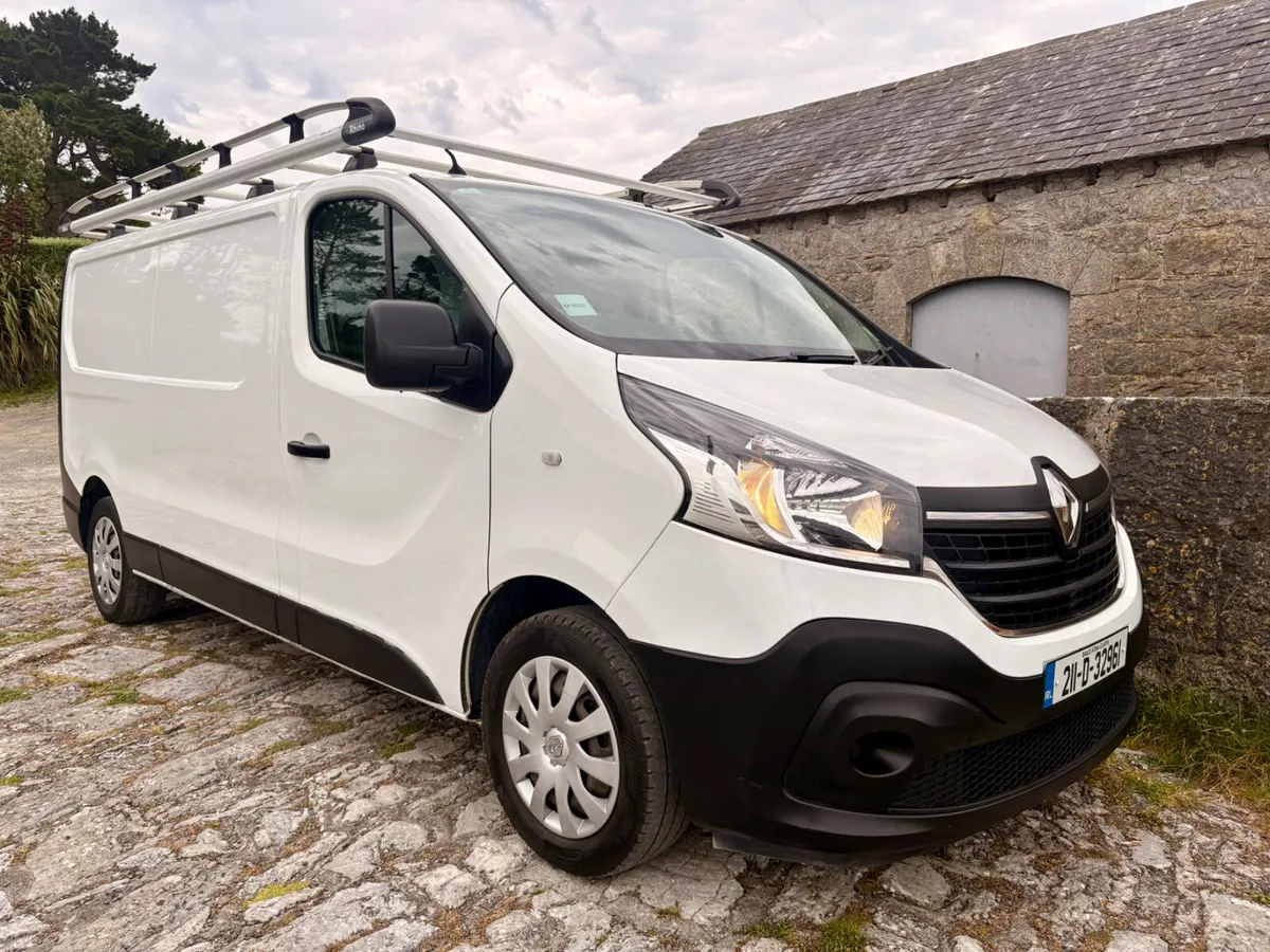 2022 Renault Trafic 2.0 LWB - Image 2
