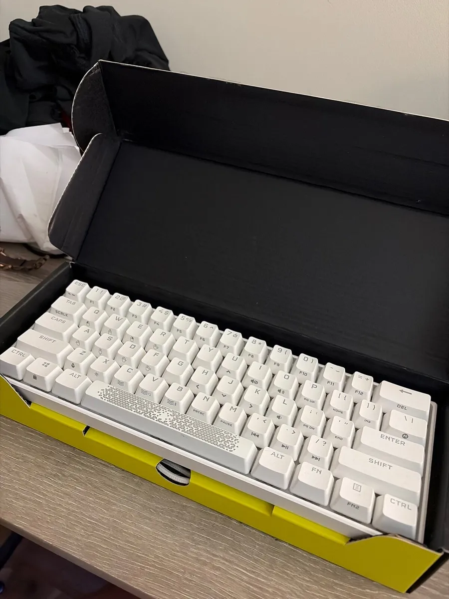 Corsair K65 RGB Mini Keyboard - Image 2