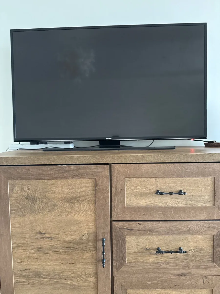 Samsung 48” 4K UHD Smart TV - Image 2
