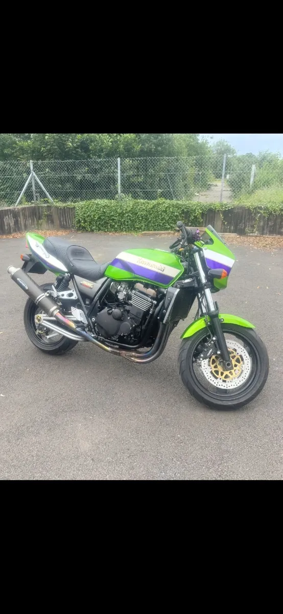 Kawasaki ZRX1200r - Image 1