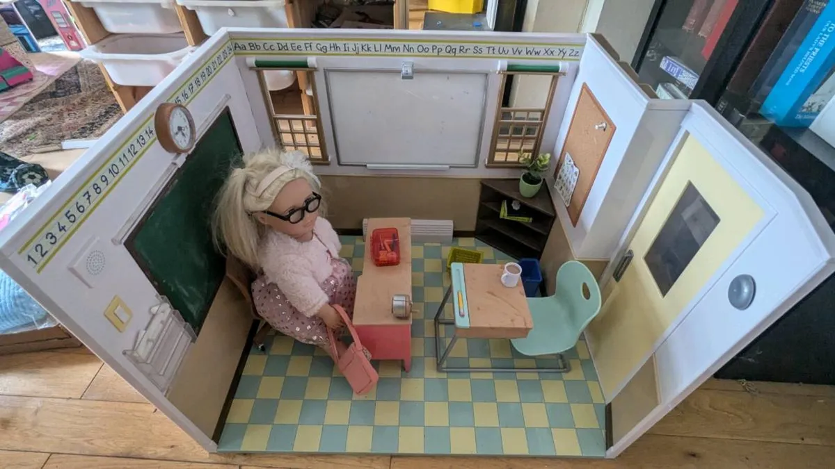 Our Generation school classroom with doll - Image 2