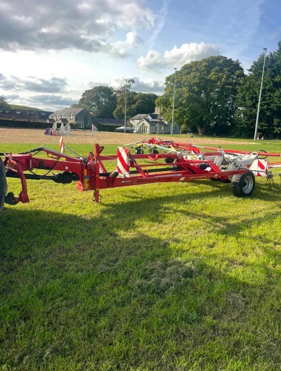 Pottinger Tedder 10 rotar - Image 1