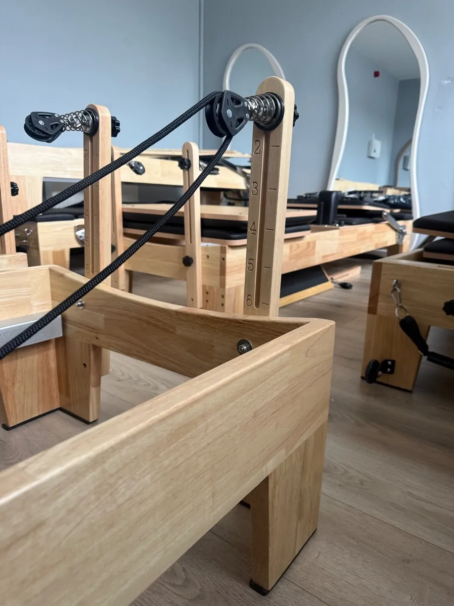 Pilates reformer - Image 1