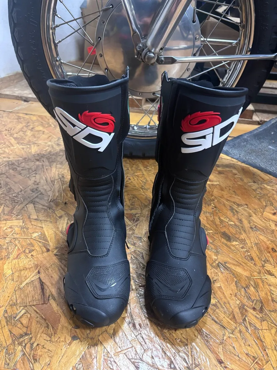 Sidi Vertigo 2 Motorcycle Boots - Image 2