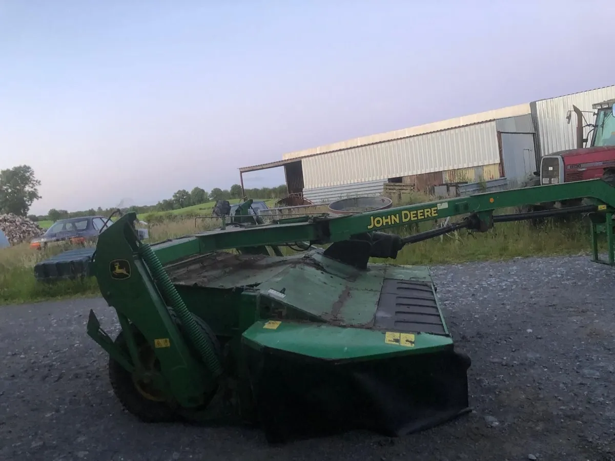 530 John Deere mower - Image 4