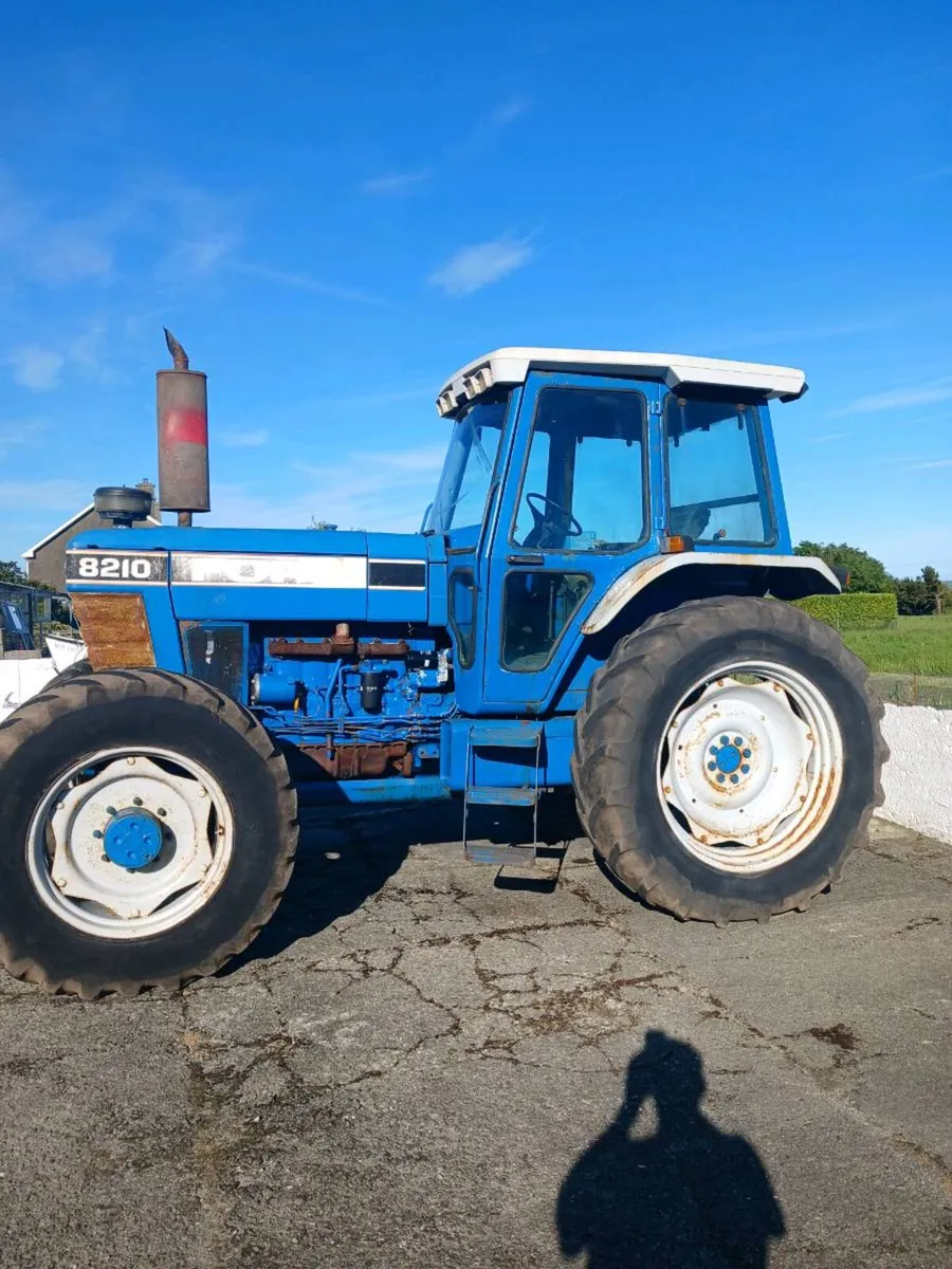 Ford 8210 - Image 3