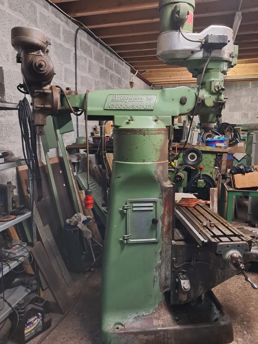 Milling machine