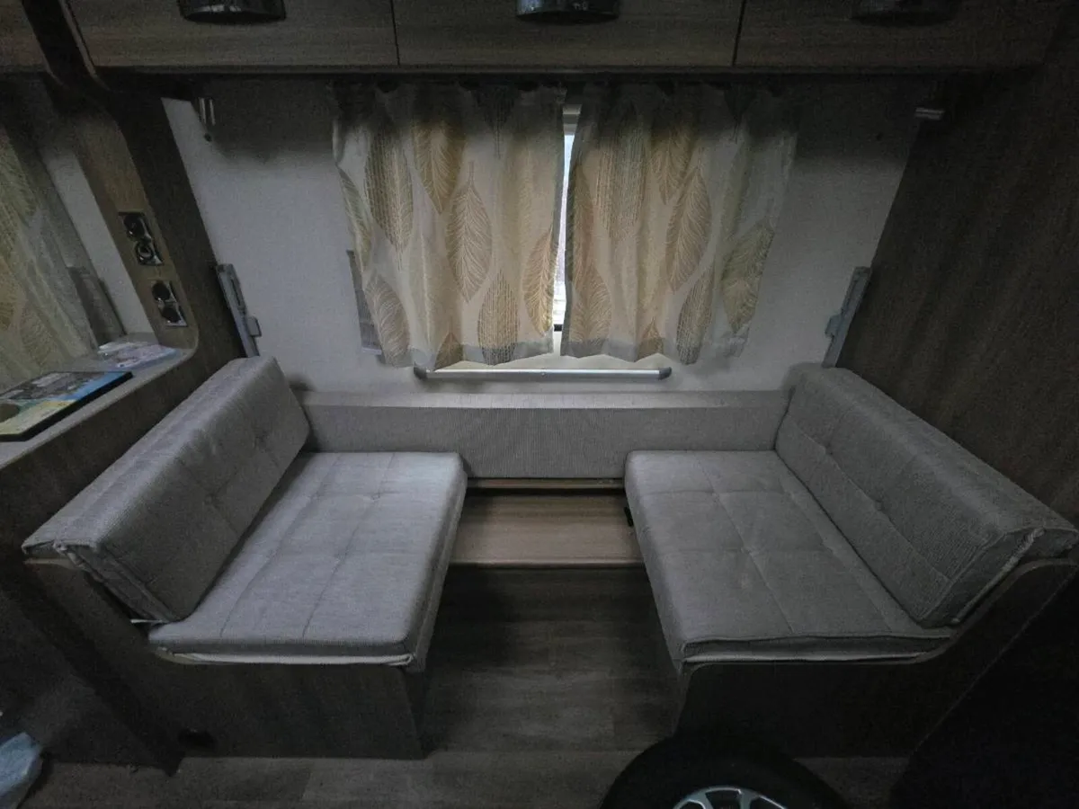 Swift Sprite quattro EW 6 berth 2015 - Image 3