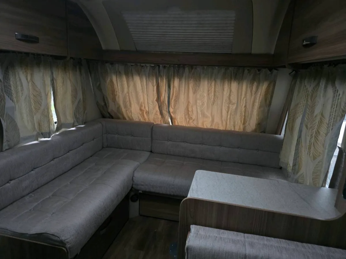 Swift Sprite quattro EW 6 berth 2015 - Image 4