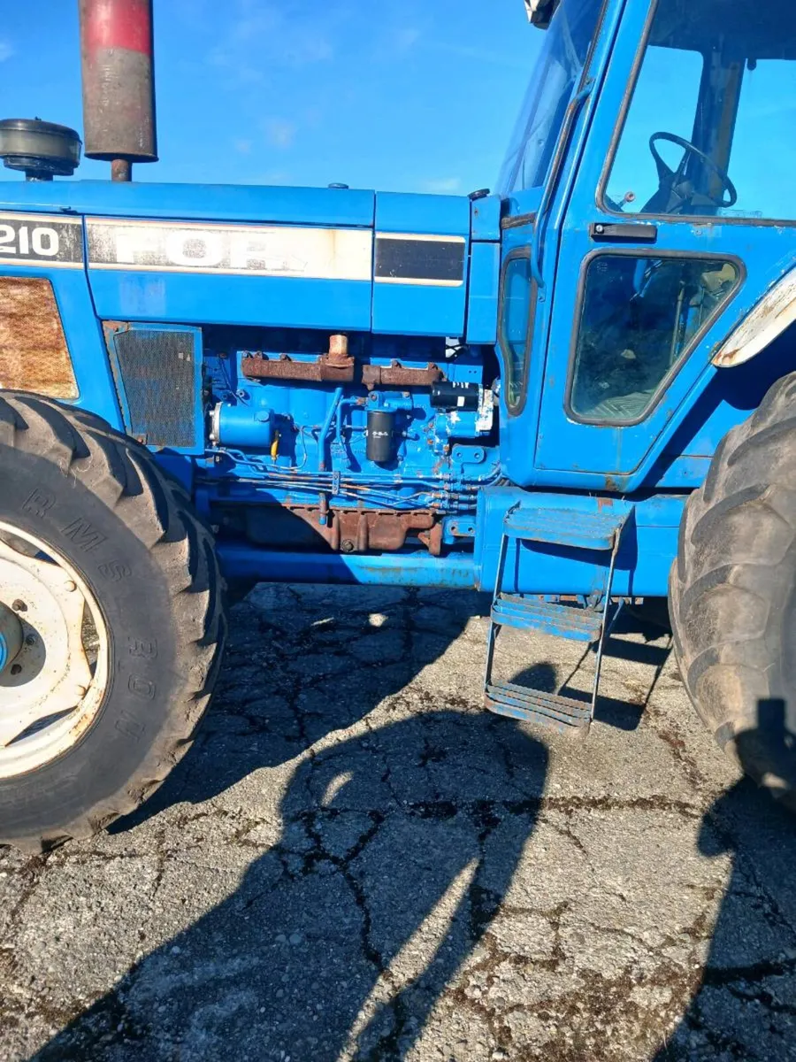Ford 8210 - Image 4