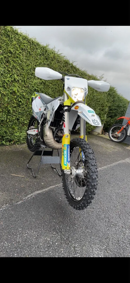 2022 husquvarna te300i - Image 3