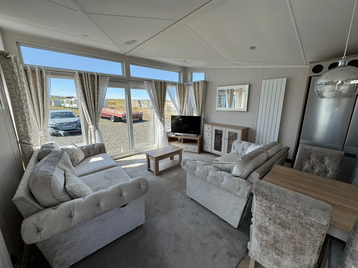 2023 Willerby Vogue Lodge – 43ft x 13ft - Image 3