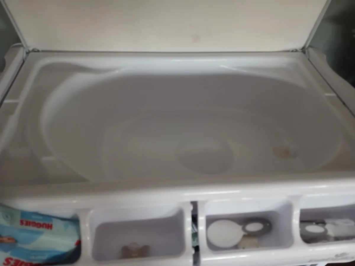 Baby changing table - Image 2