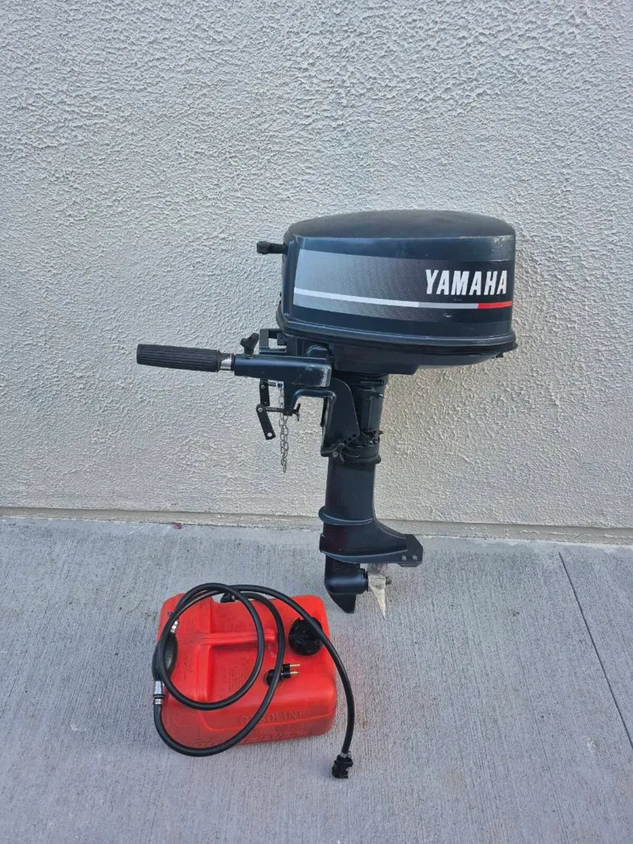 Yamaha outboard 5hp 2 stroke - Image 1