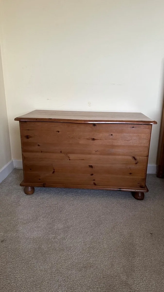 Blanket box / storage box - Image 1