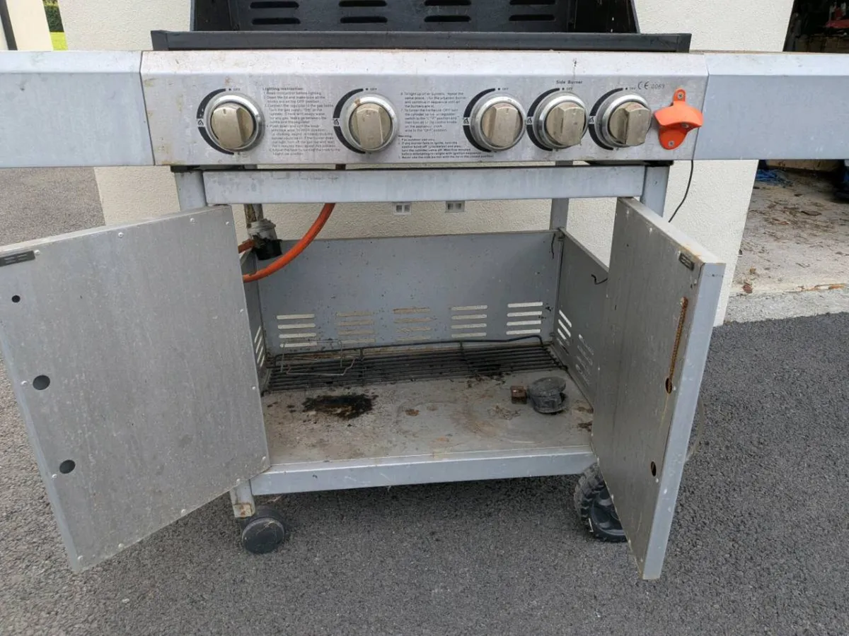 BBQ + gas cylinder - Image 3