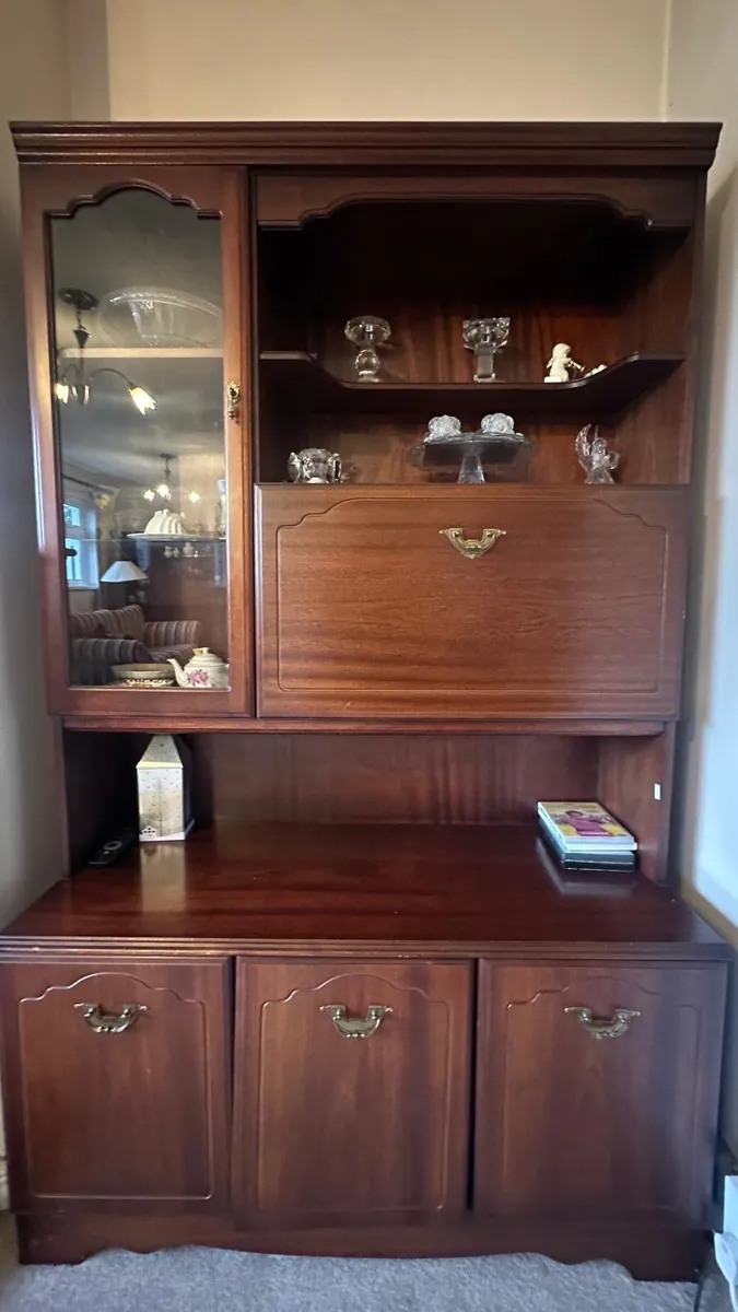 Display cabinet - Image 1