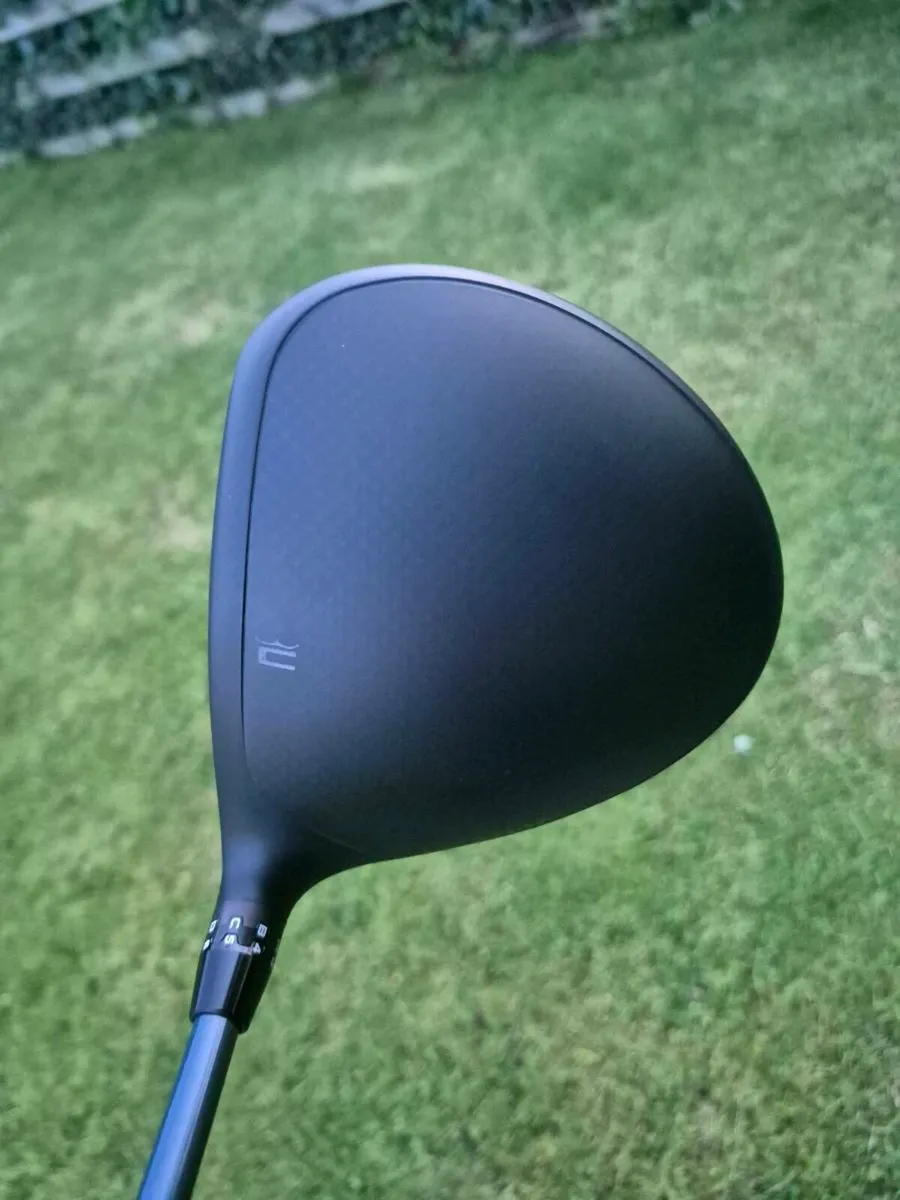 COBRA DS ADAPT X DRIVER 9 DEGREE STIFF MINT - Image 2